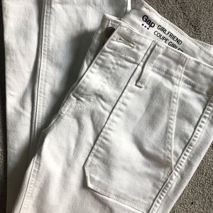 White Jeans —GAP— girlfriend
